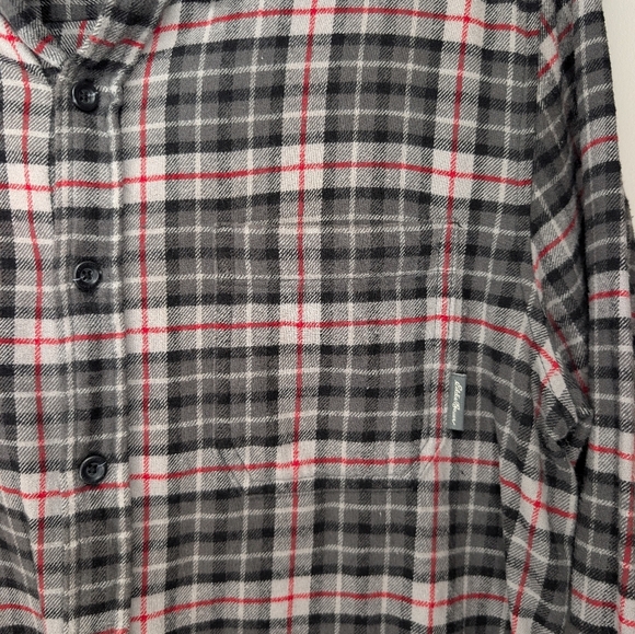 Eddie Bauer Classic Fit Mens M Red Grey Black Plaid Flannel Button Down Shirt - Picture 4 of 9